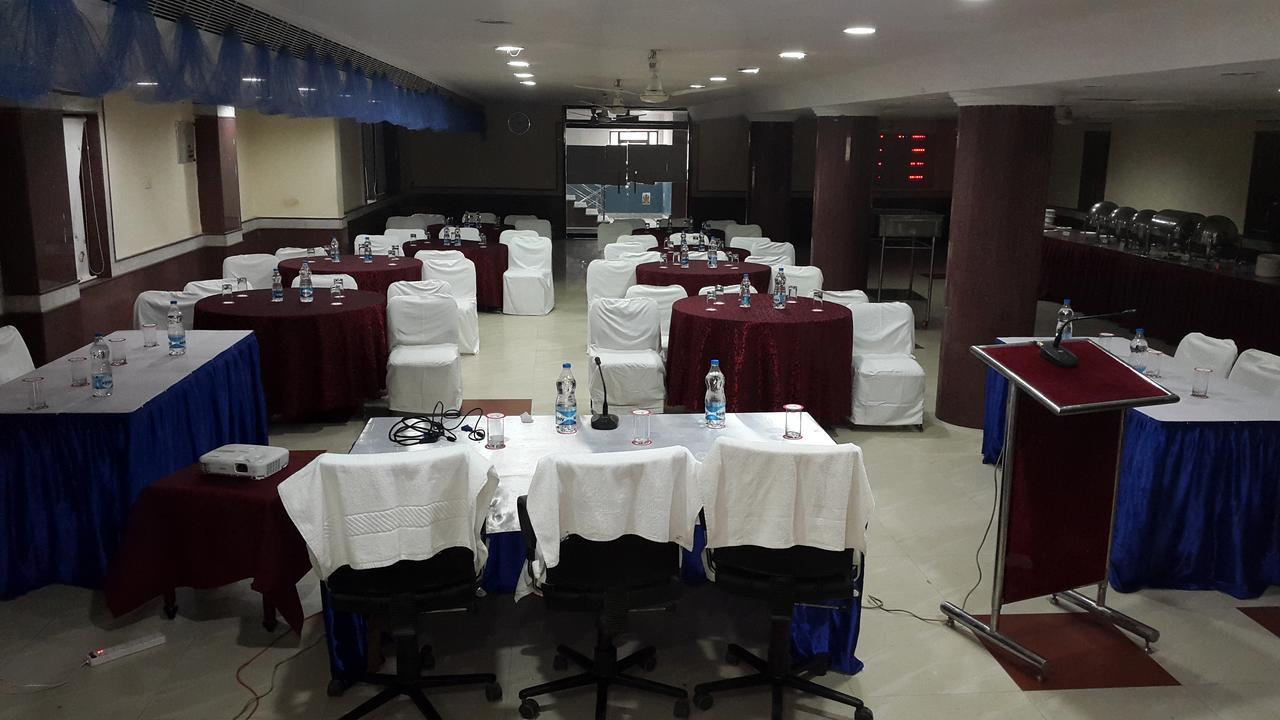 Hotel Sriyash Regency Bhāgalpur Buitenkant foto
